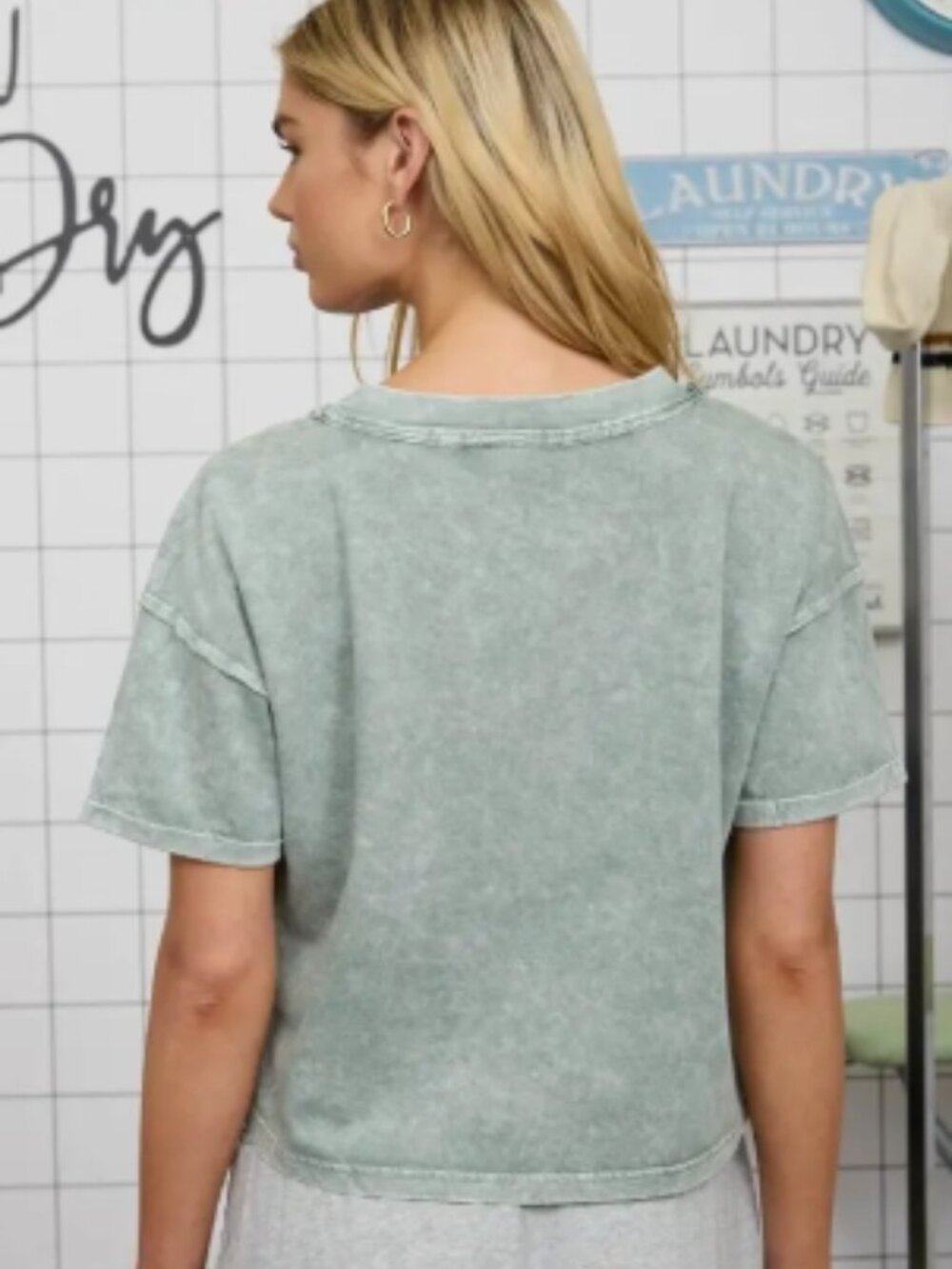 Washed Exposed Seam V Neck Boxy Knit Top - Picture 4 of 5
